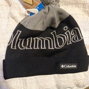 Columbia Two-Tone Black and Gray Beanie